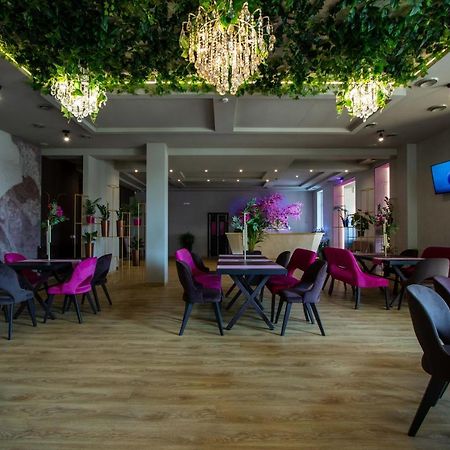 Hostynnyy Dvir Hotel Sztrij Kültér fotó